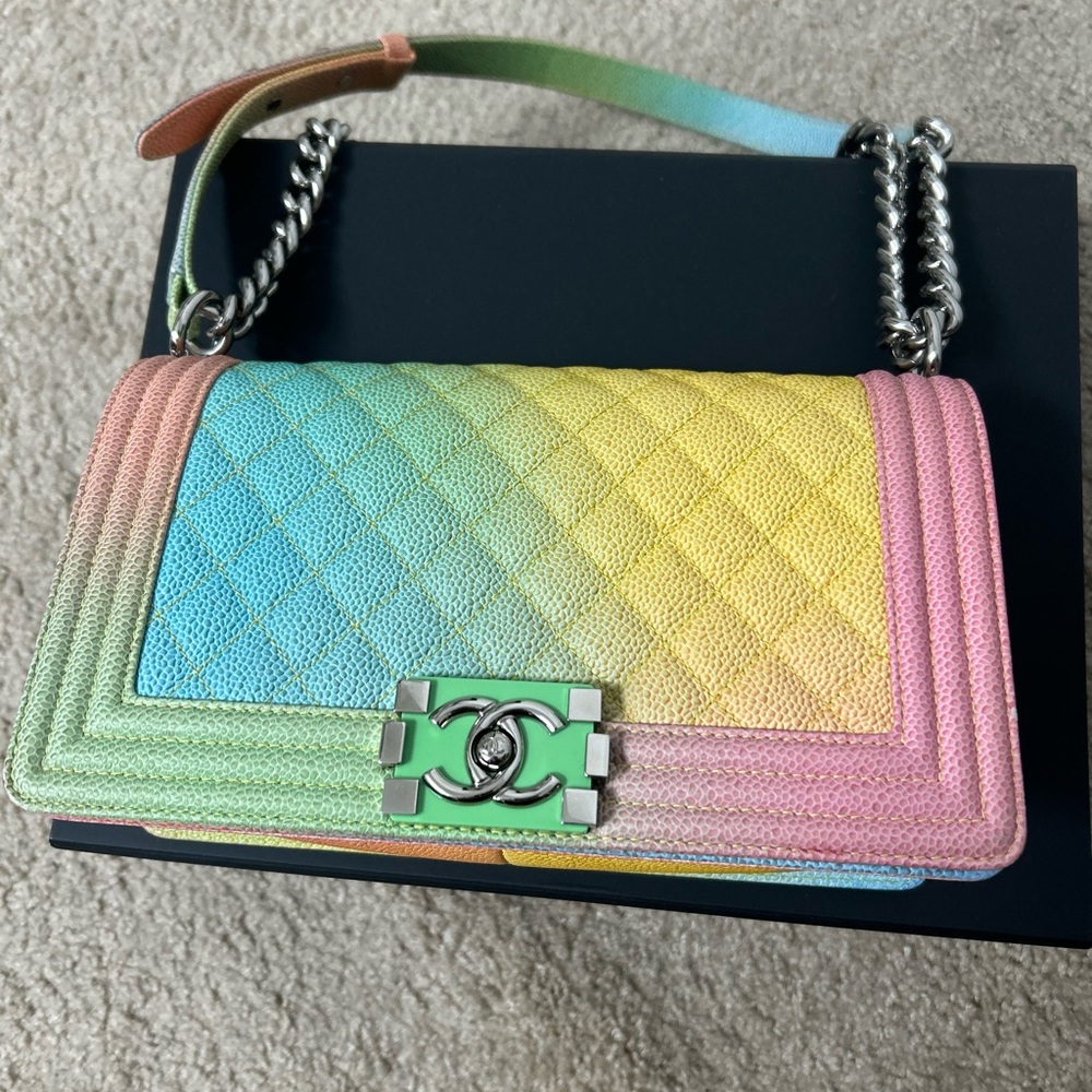 Chanel Cuba Rainbow medium Just stunning   One of a kind   Beautiful colors